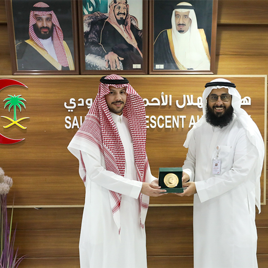 شركة الرومانسية تدعم هيئة الهلال الأحمر في معرض الصحة العالمي